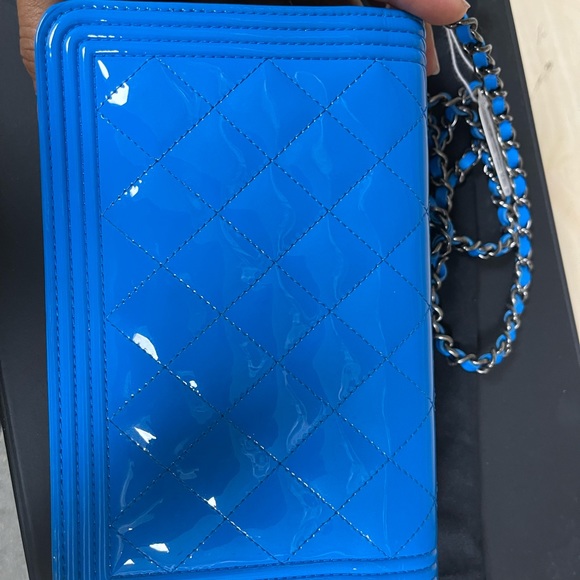 Chanel WOC Blue patent - Picture 3 of 4